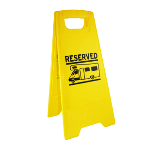 Markeerbord "reserved" voor camper