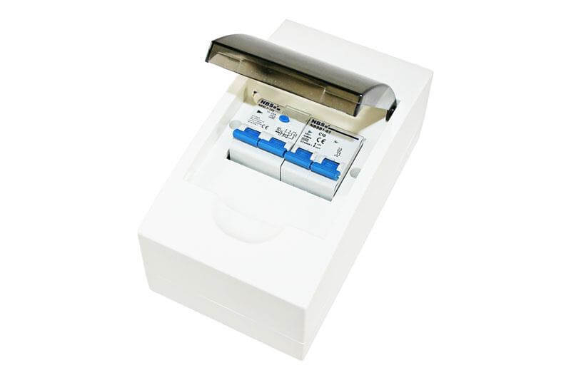 Zekeringkast 4-modules met dubbelpolige zekeringautomaat B10A en 30mA aardlekschakelaar